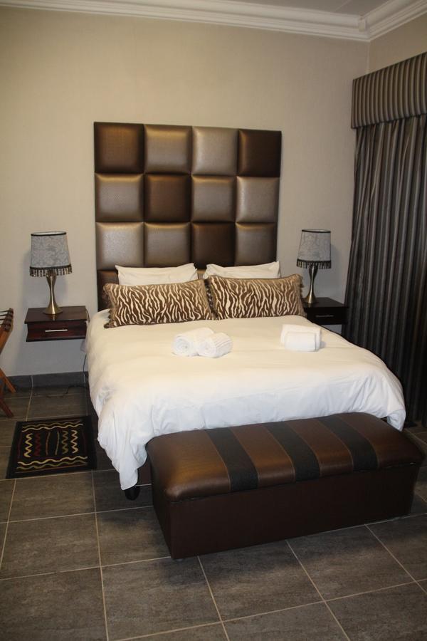 Bush Lovers Lodge Модімолле Номер фото
